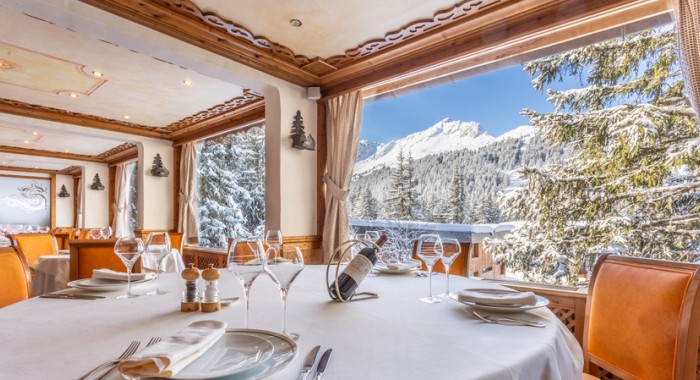 Hotel Les Sherpas, Courchevel 1850 ski chalet, image 2
